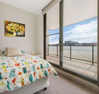 Cosy 3BR Penthouse close to Westfield Hornsby  Train Station - Sydneys Hotel