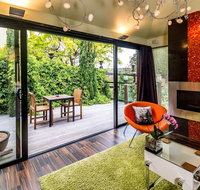 Corinda Contemporary - Sydneys Hotel