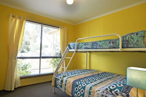 Alwyns By THE SEA PET Friendly - Sydneys Hotel 6