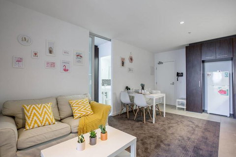 New Renovated & Cozy Apt Closes To Southern Cross - Sydneys Hotel 1