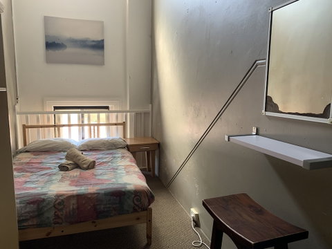 Bert's Backpackers - Sydneys Hotel 6