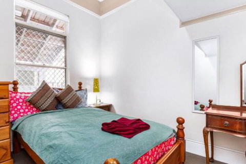 Luxuru Art House In Sydney - Sydneys Hotel 3