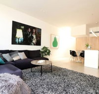 Inspired Designer Carlton North Terrace - Rejuvenate Stays - Sydneys Hotel
