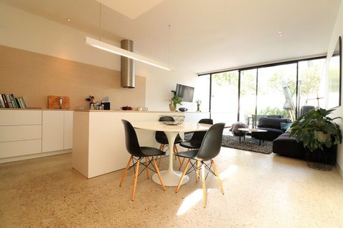 Inspired Designer Carlton North Terrace - Rejuvenate Stays - Sydneys Hotel 3