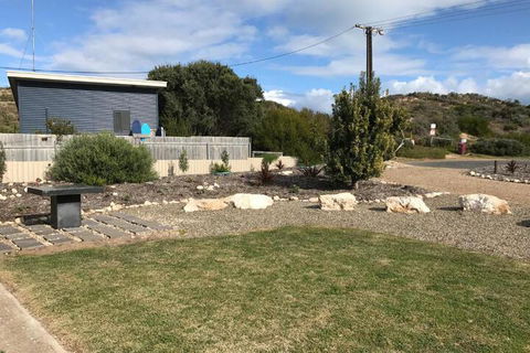 The Dunes Beach House - Sydneys Hotel 2