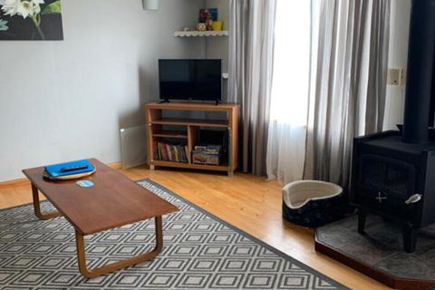 The Dunes Beach House - Sydneys Hotel 3