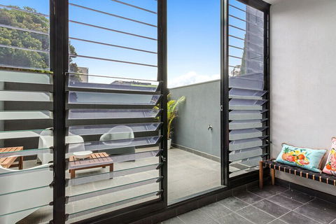 GRATTAN A Premier Location & Modern Space - Sydneys Hotel 6