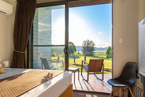 Brisbane North B&B And Winery - Sydneys Hotel 4