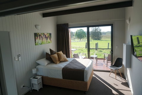 Brisbane North B&B And Winery - Sydneys Hotel 2