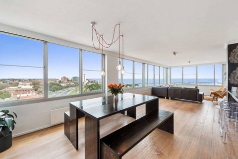 St Kilda Penthouse With Panaromic Bay And City View - Sydneys Hotel 0
