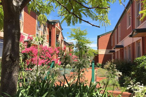 Australian Home Away At Box Hill 2 Bedroom - Sydneys Hotel 2