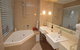 2 BDR / Apt / Foxtel / WiFi / Pool / Parking / Spa / Hervey Bay - thumb 3