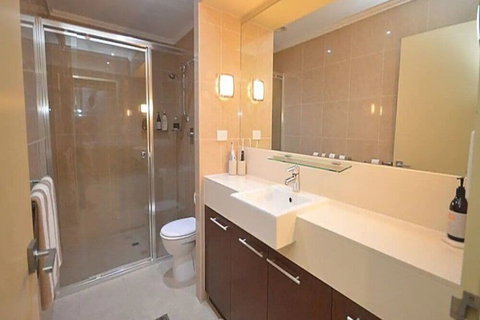 2 BDR / Apt / Foxtel / WiFi / Pool / Parking / Spa / Hervey Bay - Sydneys Hotel 6