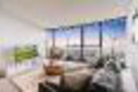 Panoramic Vista From A 54 Floor CBD Apartment - Sydneys Hotel 4