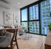 Cozy APT With City Views Next to Meblourne Central