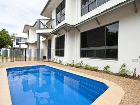 Woodville Beach Townhouse 6 - Sydneys Hotel 2