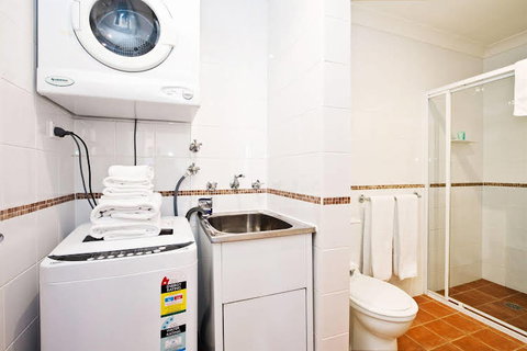 Ryals Serviced Apartments Camperdown - Sydneys Hotel 0