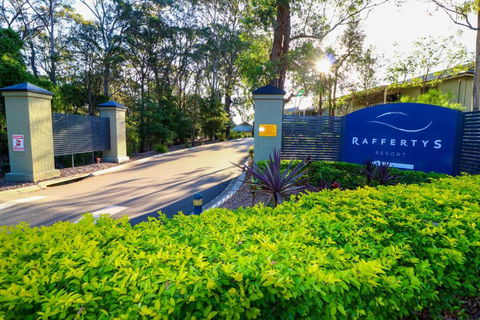 Plover Deluxe Resort Villa - Sydneys Hotel 5