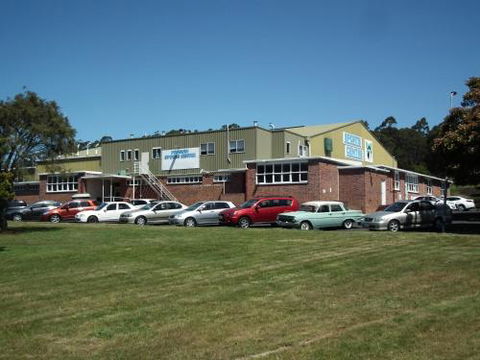 Harlea - Sydneys Hotel 0