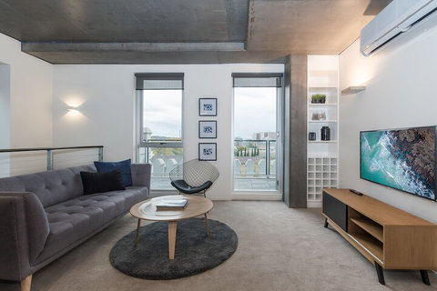 Luxury East Melbourne Apartment - Sydneys Hotel 7