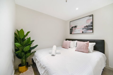 Luxury Experience In Prime Location - Sydneys Hotel 1