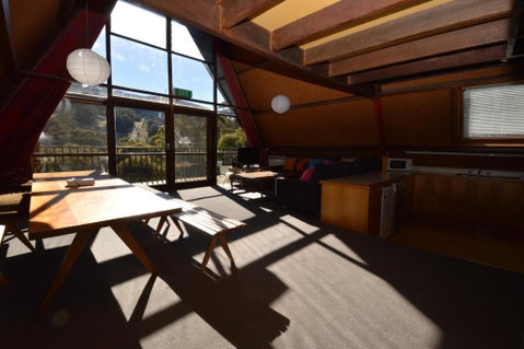 Moonbah Ski Lodge - Sydneys Hotel 5