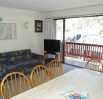 Mowamba E1 - Sydneys Hotel