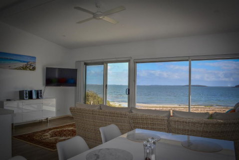 Beachside - Sydneys Hotel 3