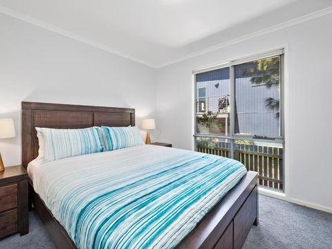 Poseidon - Sydneys Hotel 5