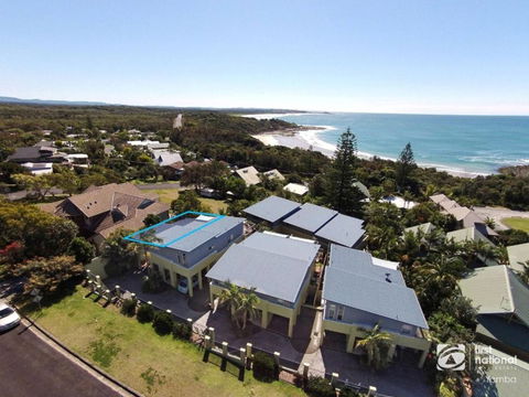 Angourie Blue 1 Great Ocean Views Surfing Beaches - Sydneys Hotel 1