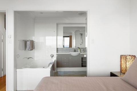 Apartment 27 Shorelines On Hamilton Island - Sydneys Hotel 5