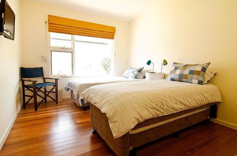 Deepdene - Sydneys Hotel 1