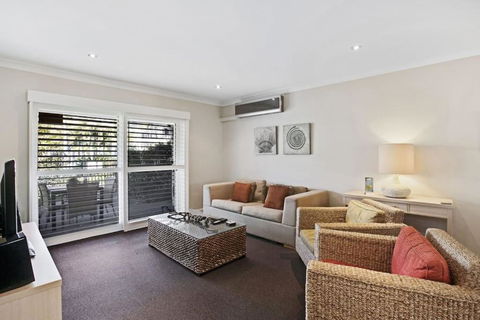 Pacific Blue Pool Spa & More Available In Complex! - Sydneys Hotel 2