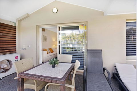 Pacific Blue Pool Spa & More Available In Complex! - Sydneys Hotel 6