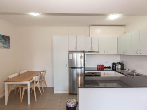 Kooringa 1 / 8 Townsend Street - Sydneys Hotel 4