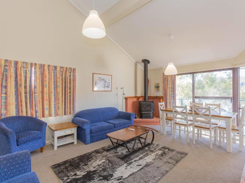 Banksia 2 / 35 Townsend Street - Sydneys Hotel 4