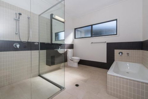 Weetanga - Sydneys Hotel 6