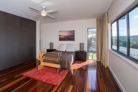 Weetanga - Sydneys Hotel 1