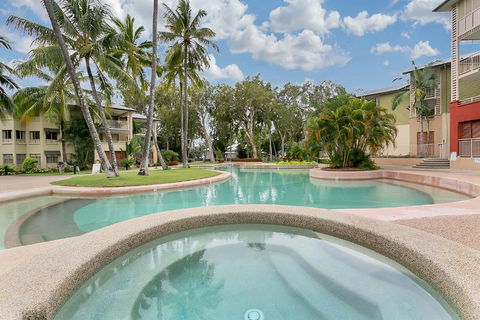 Amphora Laleuca Apartment - Sydneys Hotel 2