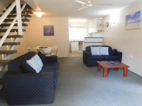 Holiday Apartment On The Esplanade - Sydneys Hotel 1