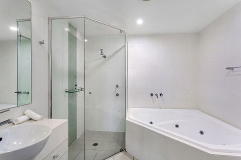Pacific Blue Apartment 244 / 265 Sandy Point Rd - Sydneys Hotel 2