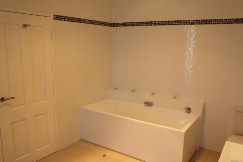 Gundaroo Manor Bed & Breakfast - Sydneys Hotel 2