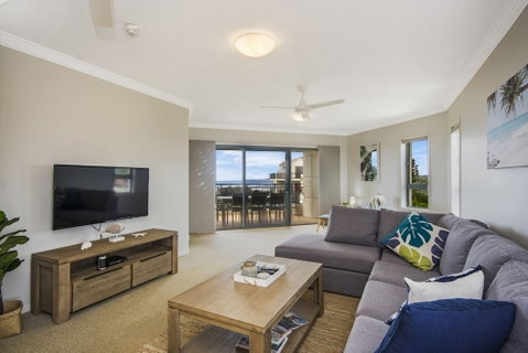 Breakers 2/12 - Sydneys Hotel 4