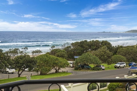 Breakers 2/12 - Sydneys Hotel 5