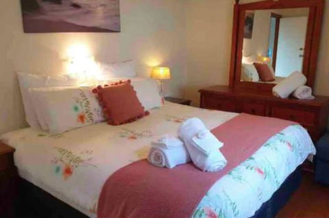 RYE Rock N Roll & Roadsters Are Coming To Town - Sydneys Hotel 0