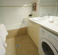 One Bedroom Superb View - Sydneys Hotel
