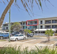 Ocean Views at Nor Nor East 201 - Sydneys Hotel