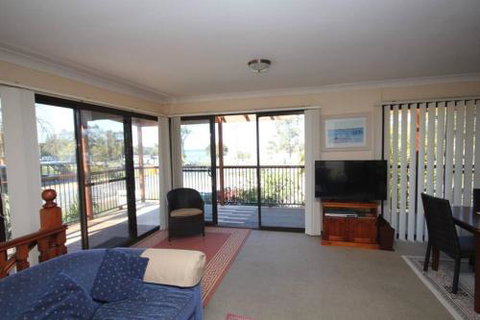 Lakehouse On Oxley - Sydneys Hotel 4