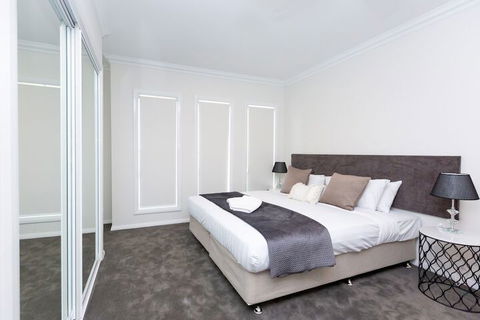 Wagga Apartments 3 - Sydneys Hotel 4