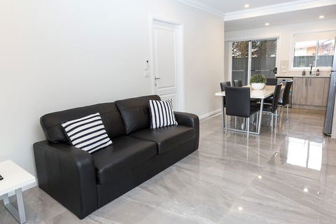 Wagga Apartments 2 - Sydneys Hotel 5